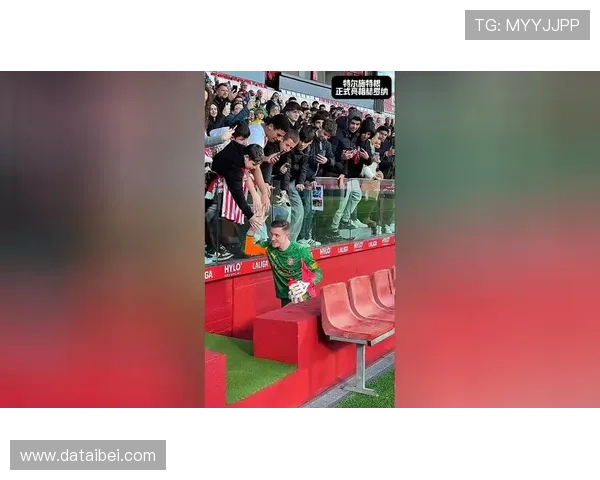 32岁巴萨旧将帕科宣布正式退役